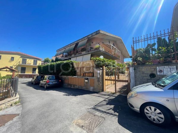 appartamento in vendita a Roma in zona Sette Bagni