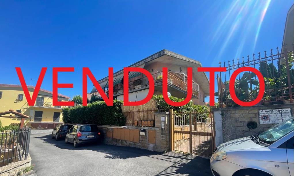appartamento in vendita a Roma in zona Sette Bagni