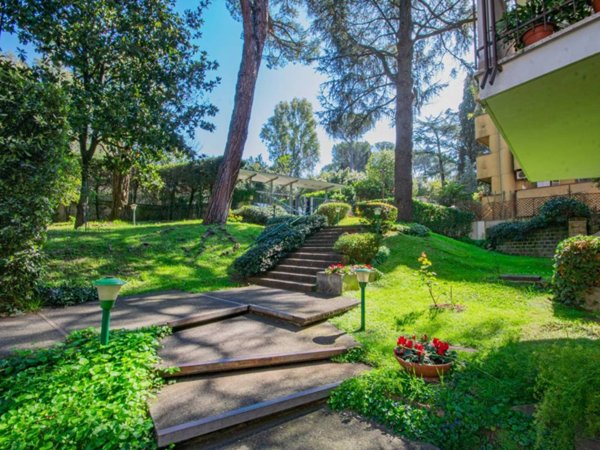 appartamento in vendita a Roma in zona Della Vittoria