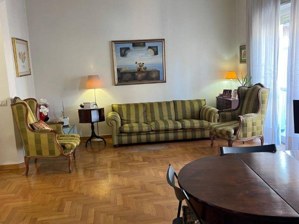 appartamento in vendita a Roma in zona Ostiense