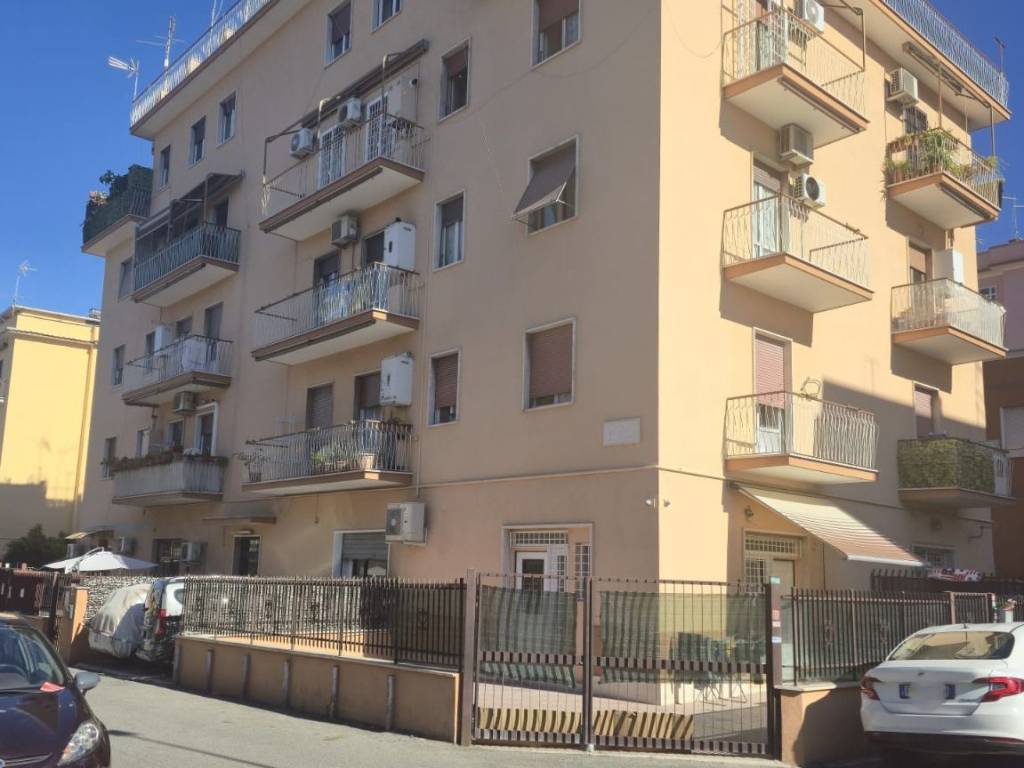 appartamento in vendita a Roma in zona Torre Maura