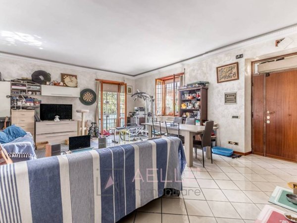 appartamento in vendita a Roma in zona Acilia