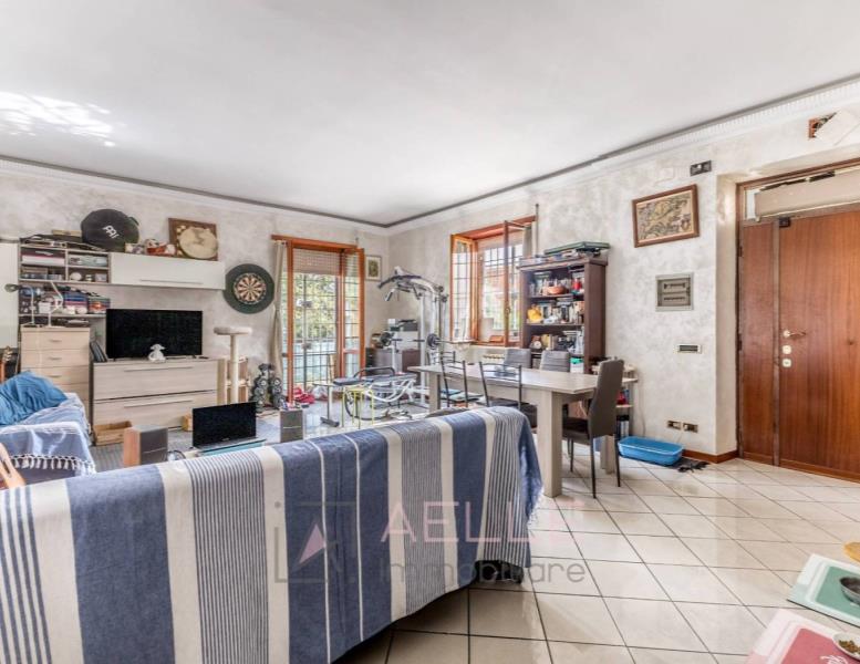 appartamento in vendita a Roma in zona Acilia