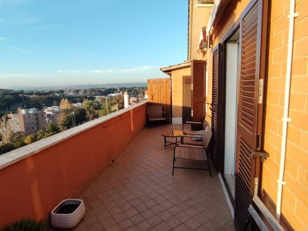 appartamento in vendita a Roma in zona Olgiata