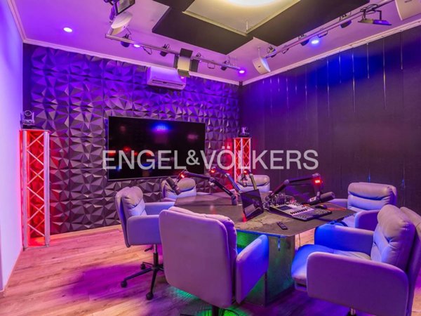 negozio in vendita a Roma in zona Tiburtino