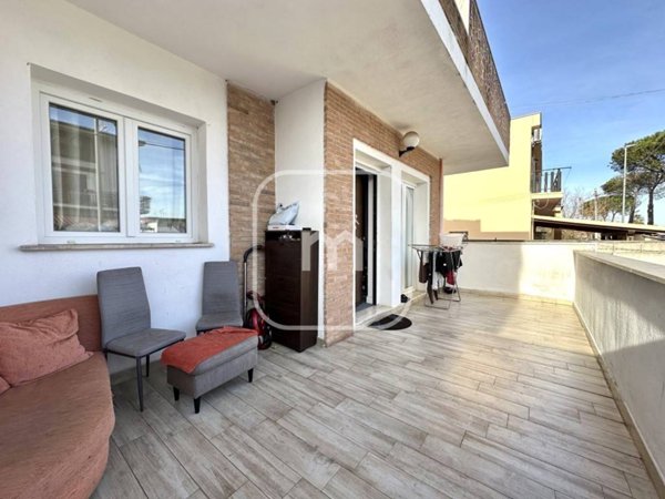 casa indipendente in vendita a Roma in zona Finocchio