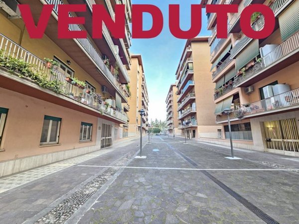 appartamento in vendita a Roma in zona Cinecittà