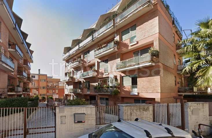 appartamento in vendita a Roma in zona Primavalle