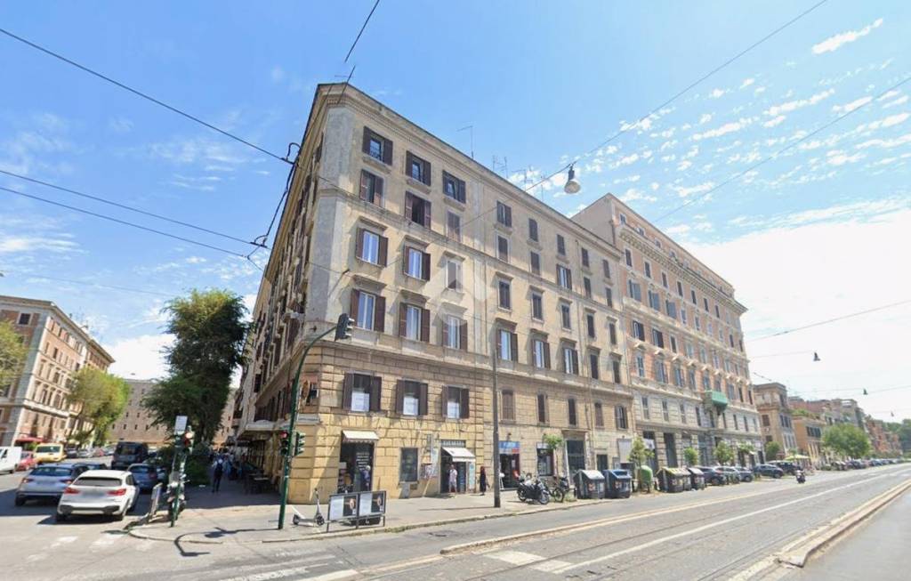 appartamento in vendita a Roma in zona Esquilino
