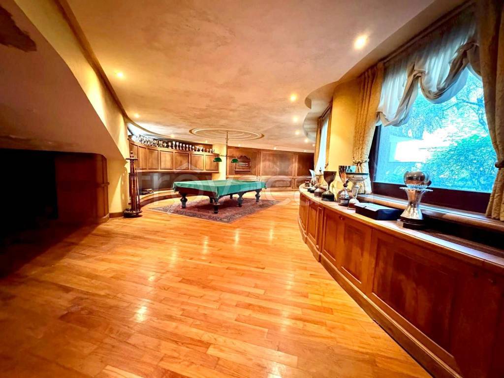 casa indipendente in vendita a Roma in zona EUR