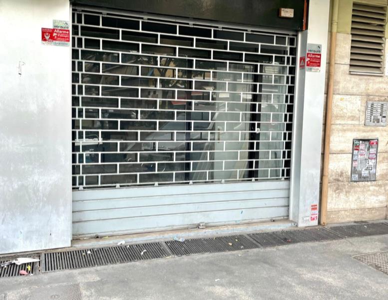 negozio in vendita a Roma in zona Romanina