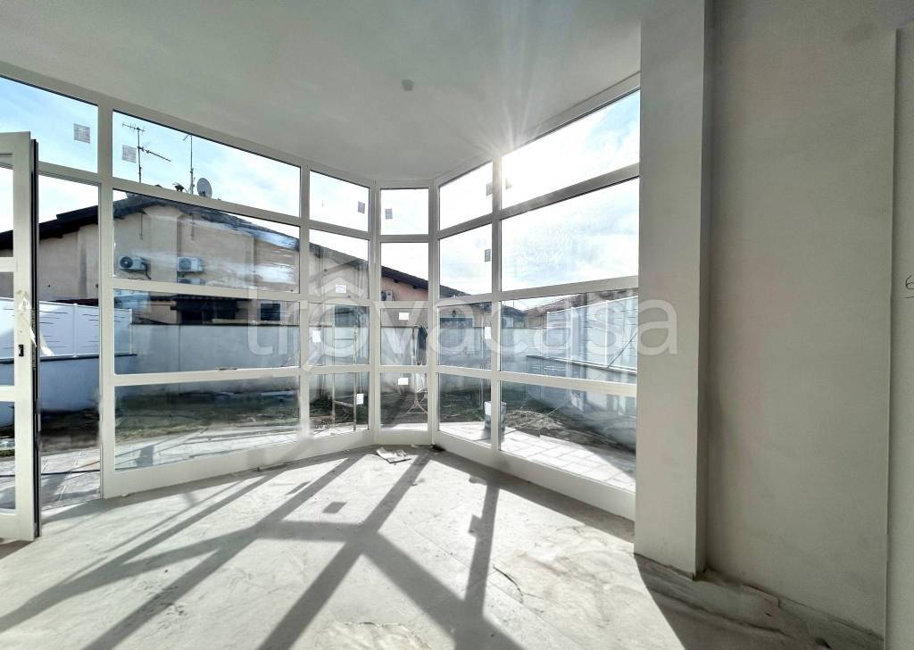 casa indipendente in vendita a Roma in zona Casal Palocco