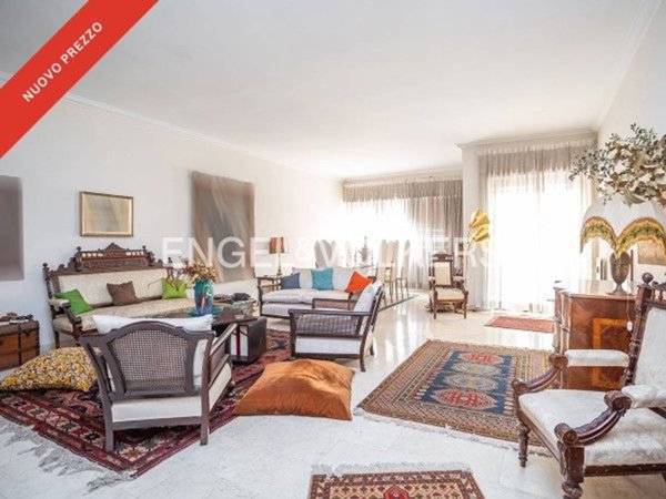 appartamento in vendita a Roma in zona Tomba di Nerone