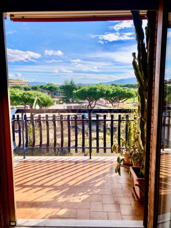 appartamento in vendita a Roma in zona Prenestino-Centocelle