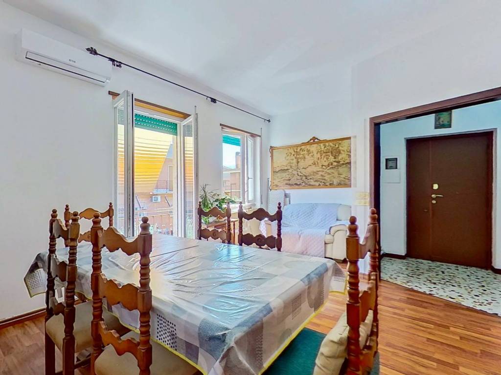 appartamento in vendita a Roma in zona Acilia