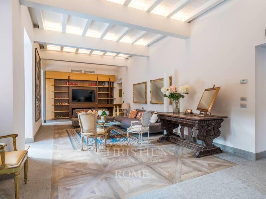 intera palazzina in vendita a Roma in zona Trastevere