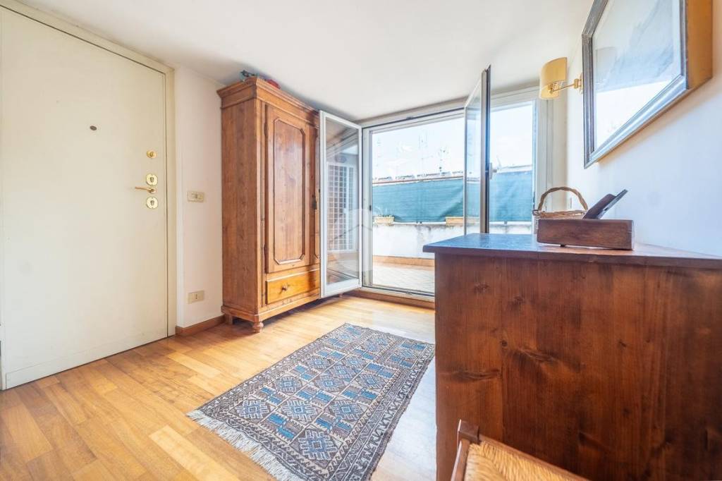 appartamento in vendita a Roma in zona Tor di Quinto