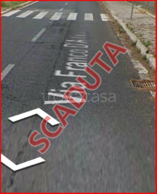 negozio in vendita a Roma in zona Portuense