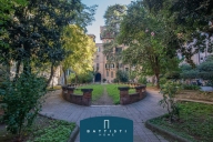 appartamento in vendita a Roma in zona Della Vittoria