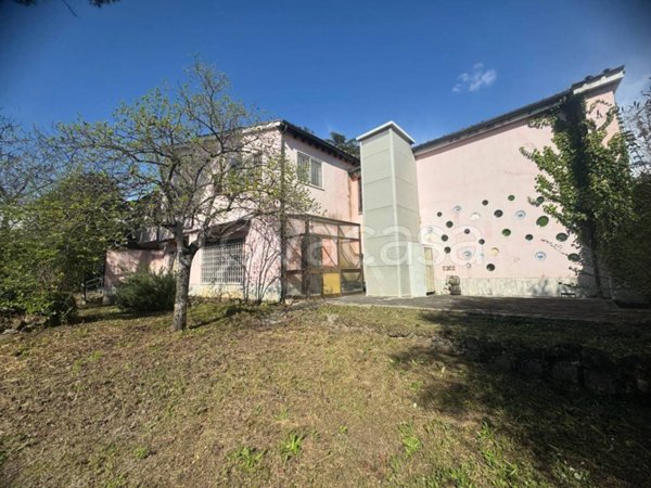 casa indipendente in vendita a Roma in zona Casal Monastero