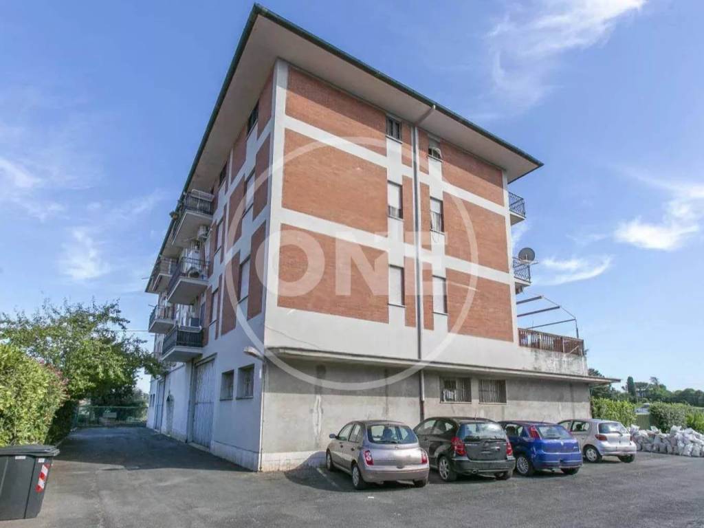 appartamento in vendita a Roma in zona Monte Migliore
