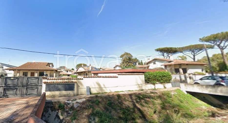 appartamento in vendita a Roma in zona Infernetto