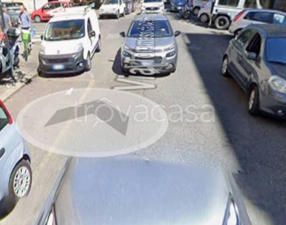 appartamento in vendita a Roma in zona Appio Latino