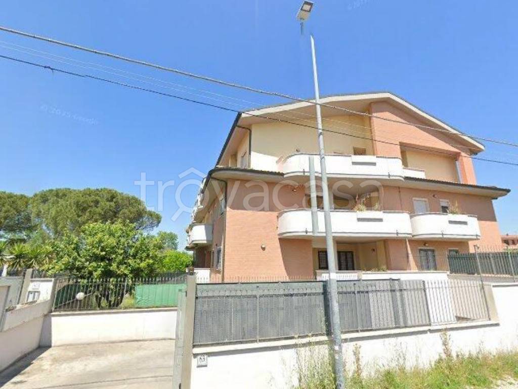 appartamento in vendita a Roma in zona Finocchio