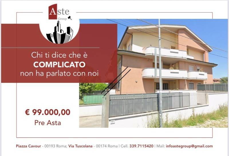 appartamento in vendita a Roma in zona Finocchio