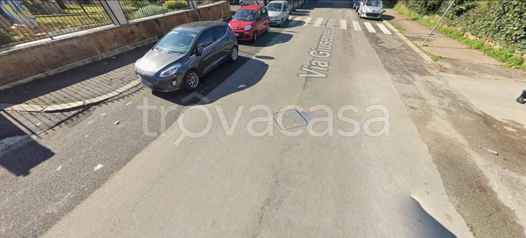 appartamento in vendita a Roma in zona Ardeatino