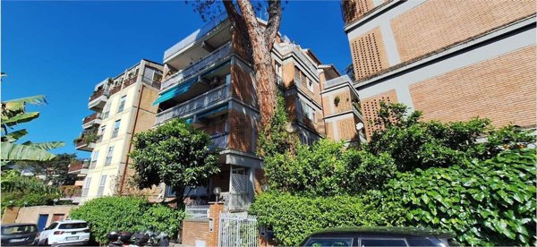 locale di sgombero in vendita a Roma in zona Della Vittoria