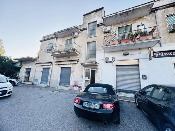 intera palazzina in vendita a Roma in zona Giuliano Dalmata