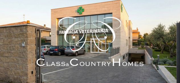 negozio in vendita a Roma in zona Olgiata