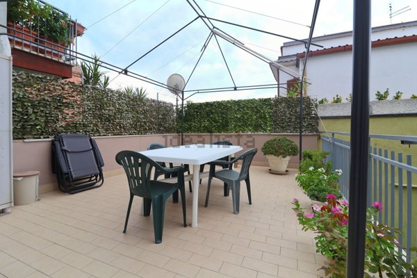 appartamento in vendita a Roma in zona Dragona/Bagnoletto