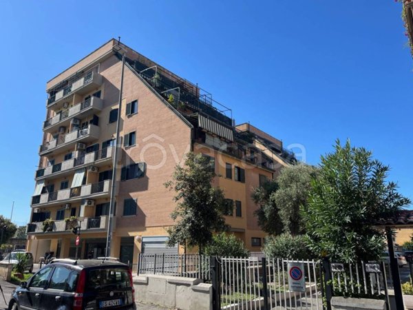 appartamento in vendita a Roma in zona Alessandrino