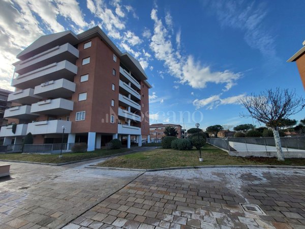 appartamento in vendita a Roma in zona Infernetto