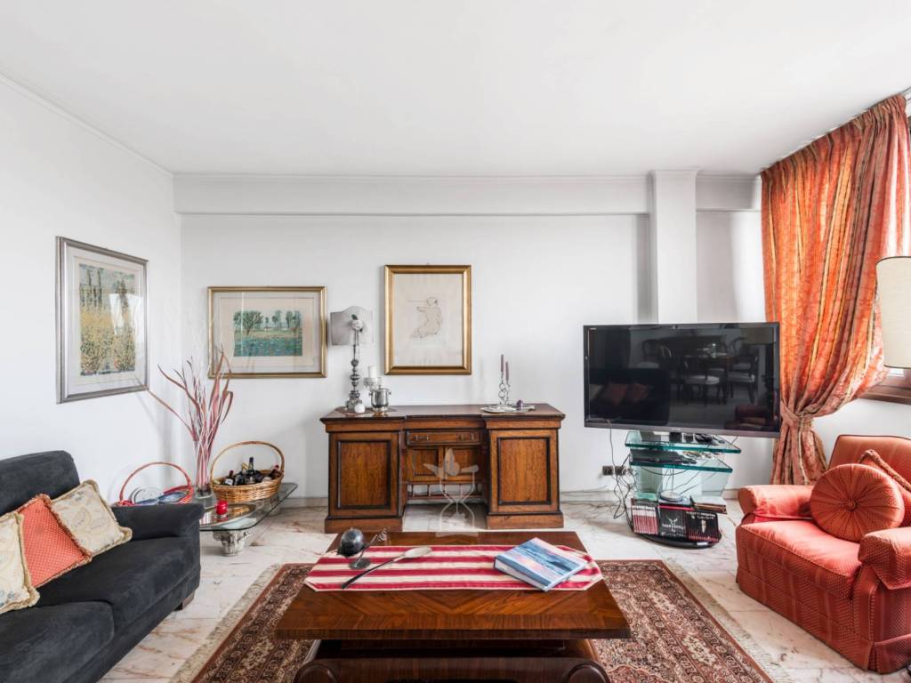appartamento in vendita a Roma in zona Ostiense