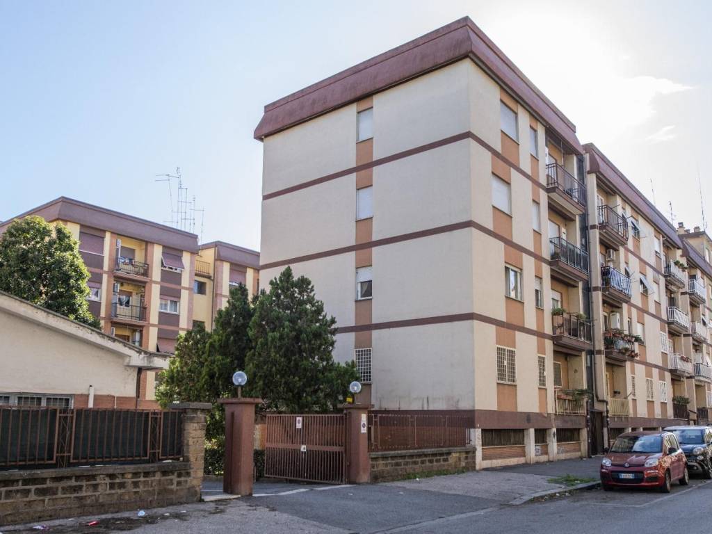 appartamento in vendita a Roma in zona Ostia