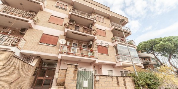 appartamento in vendita a Roma in zona Ostiense