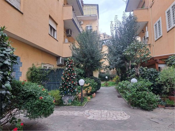 appartamento in vendita a Roma in zona Monte Sacro/Talenti