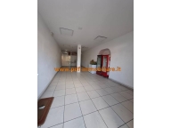 locale commerciale in vendita a Roma in zona Collatino