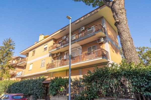 appartamento in vendita a Roma in zona Finocchio