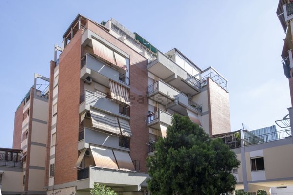 appartamento in vendita a Roma in zona Ostia