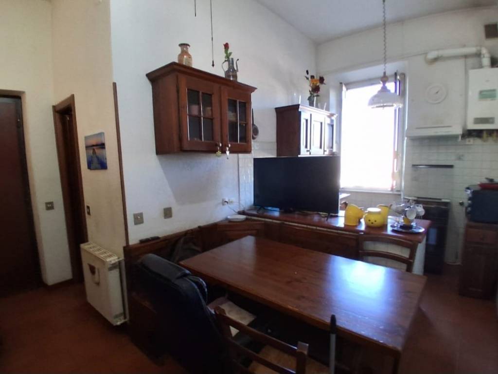 appartamento in vendita a Roma in zona Ostiense