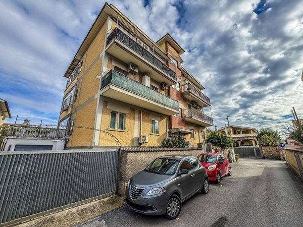 appartamento in vendita a Roma in zona Casal Palocco