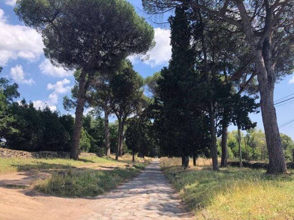 casa indipendente in vendita a Roma in zona Ardeatino