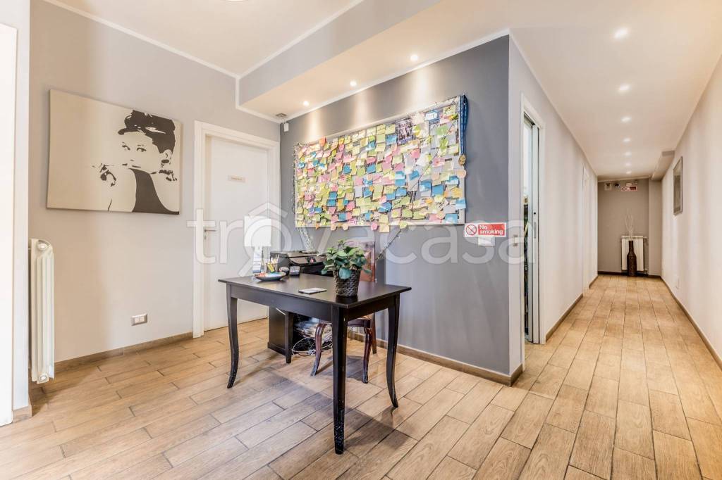 appartamento in vendita a Roma in zona Appio Latino