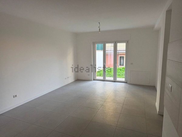 appartamento in vendita a Roma in zona Casal Morena