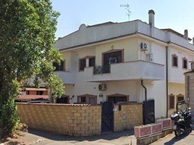appartamento in vendita a Roma in zona Acilia