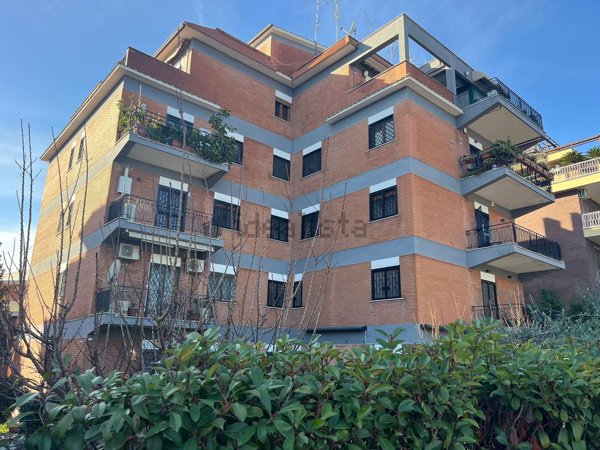 casa indipendente in vendita a Roma